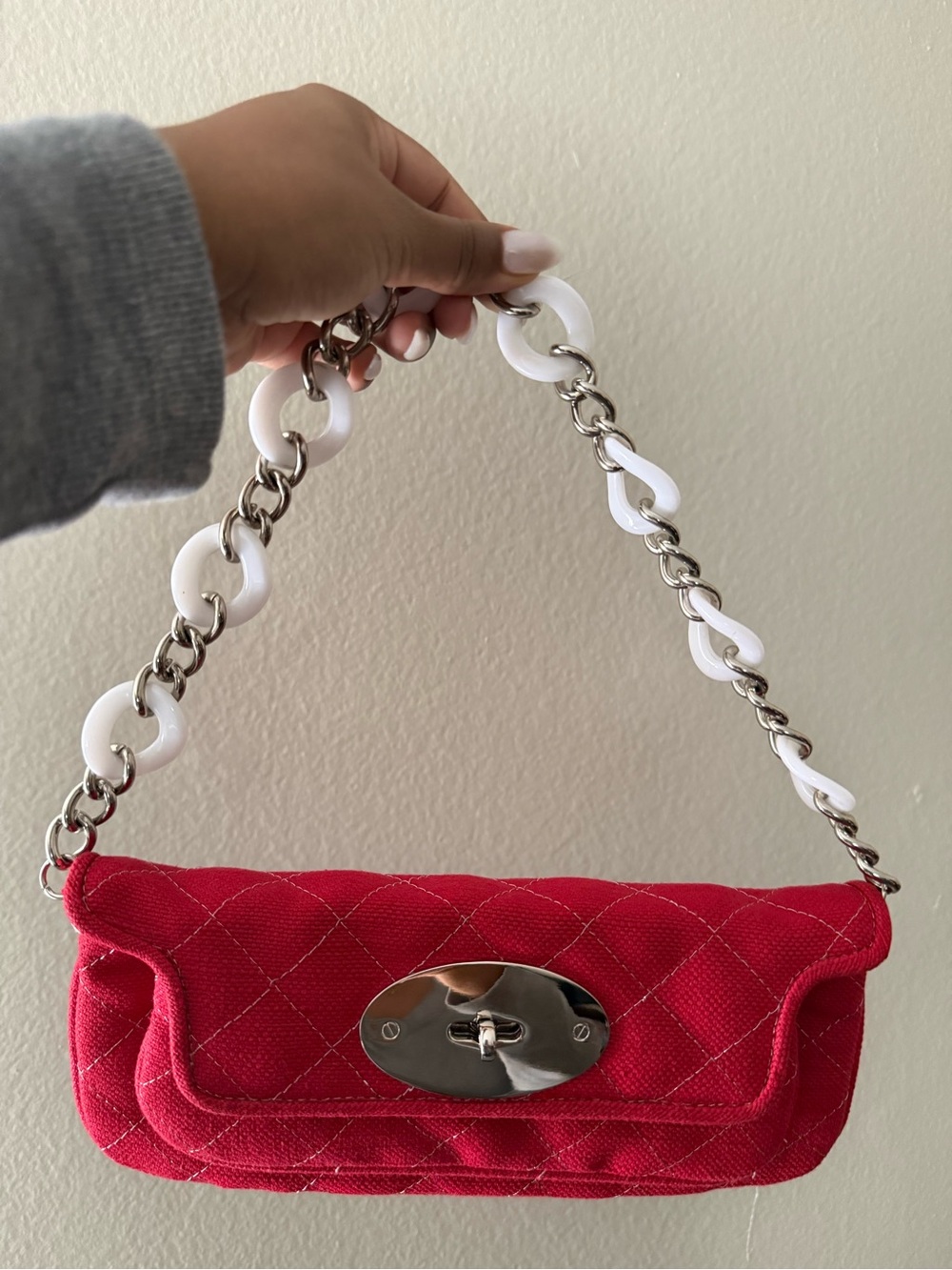 Steve Madden quilted shoulder bag red